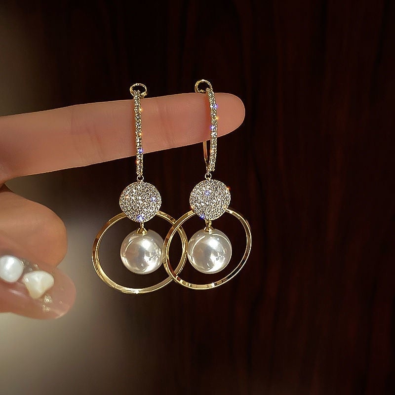 Luxury Earrings with Cultured Pearls and Zircon