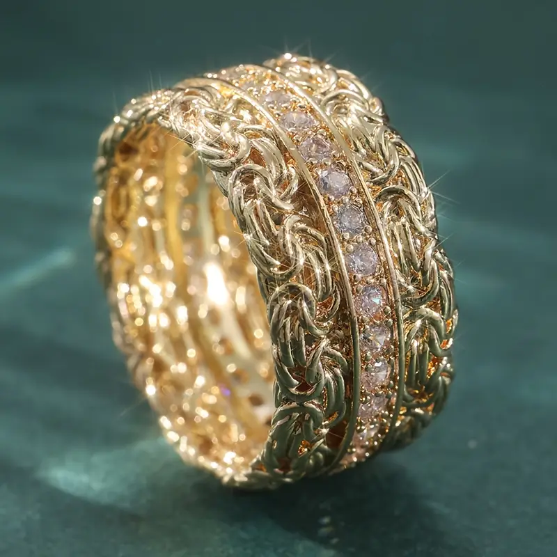 Gold Ring with Shiny Zirconia
