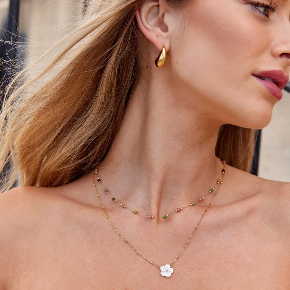 Greatness Flower Necklace