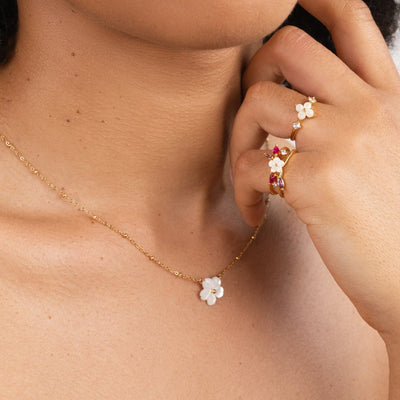 Greatness Flower Necklace